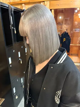 カラー まろみ暖色×ボブ ×chia🕯のヘアスタイル
