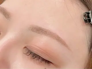 アイブロウ Jr.アイリスト🌈 山本奈緒のマツエク・マツパデザイン