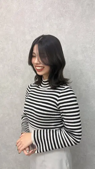 カラー Hz/ヘルツ SHIHOのヘアスタイル