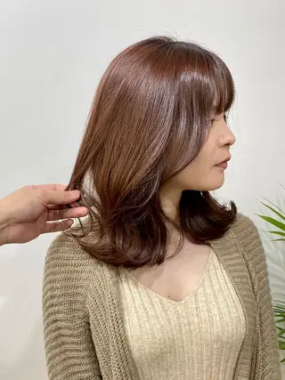 ミディアム カラー ヘアアレンジ キッズ ネイル マツエク・マツパ アイブロウ 韓国風×透明感カラー 髪質改善オタベシンヤのヘアスタイル