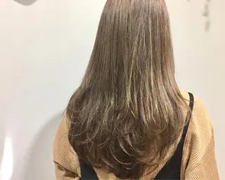 ロング カラー VIRETTA 【ヴィレッタ】のヘアスタイル