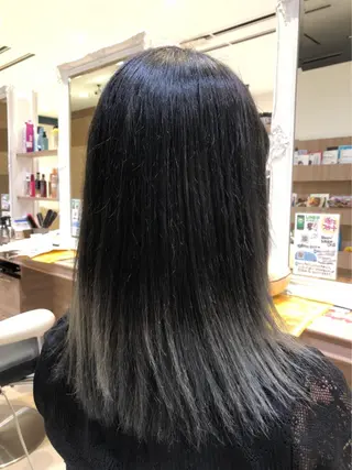 セミロング カラー 🔸縮毛矯正🔸 カソリ　ナユタのヘアスタイル