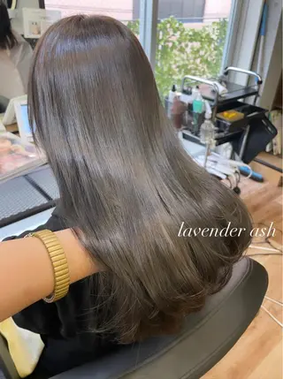 ロング カラー レイヤーカット、 大人可愛い　中村美羅のヘアスタイル