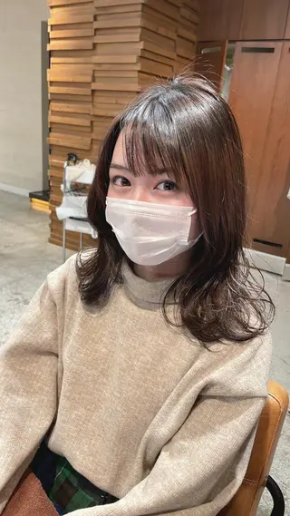 ミディアム ウルフカット/ ハッシュカット/山路のヘアスタイル