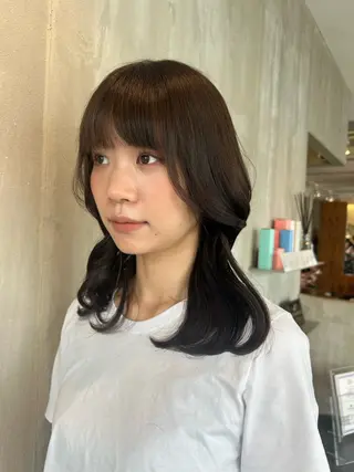ミディアム くろだ まみのヘアスタイル