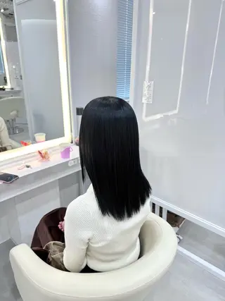 カラー R/🎀 ヘアセット・艶カラーのヘアスタイル