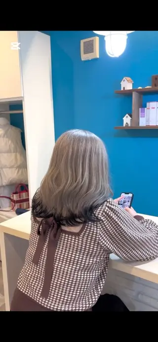 ミディアム カラー 神 日向のヘアスタイル