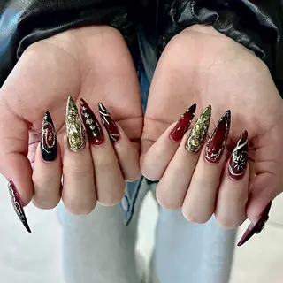 ネイル AIKO🐈‍⬛⭐︎ 大阪/y2k/個性派のネイルデザイン