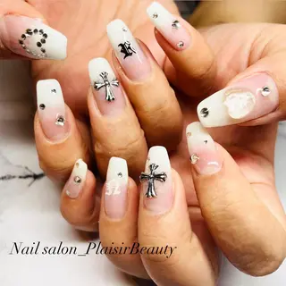 ネイル Nallsalon Plaisirbeauty所属・Plaisir beautyのネイルデザイン