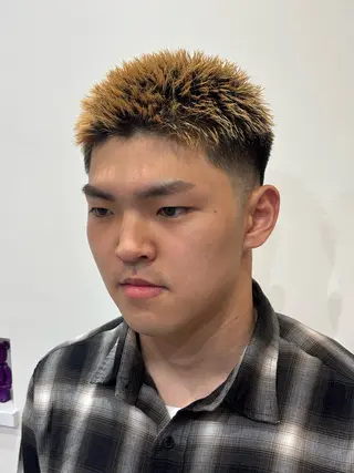 ショート カラー メンズ 【店長】メンズ職人 短髪　ハイトーン🔥のヘアスタイル