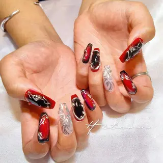 ネイル Nail salon LEVALOレヴァロのネイルデザイン