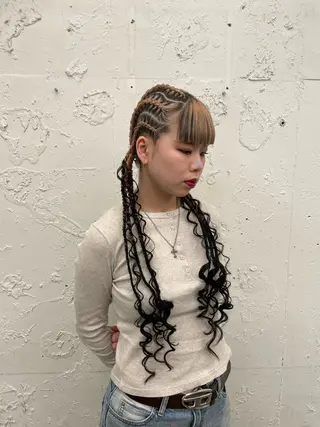 ロング ヘアアレンジ コーンロウ／ブレイズ SYUのヘアスタイル