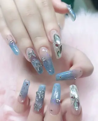 ネイル MoonNail ユリ🌸のネイルデザイン