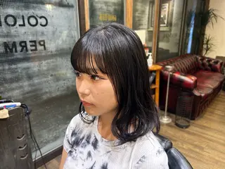 セミロング 時久 葵のヘアスタイル