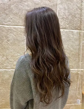 ロング カラー 《Zina札幌大通》 Hinano🐻のヘアスタイル
