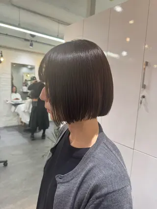 ショート 赤み無し柔らかカラー 【梅田】madokaのヘアスタイル