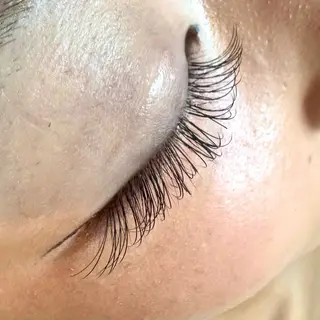 マツエク・マツパ diarblue鎌倉 🖤Reiのマツエク・マツパデザイン