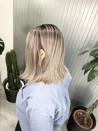 ミディアム カラー LOOP hairのヘアスタイル