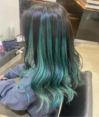 ロング カラー ヘアアレンジ 烏山 達也のヘアスタイル