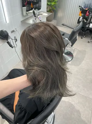 セミロング カラー 表参道/ハイライト バレイヤージュのヘアスタイル
