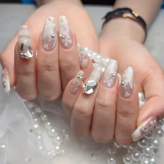 ネイル M🌷nail 長さだし専門店のネイルデザイン
