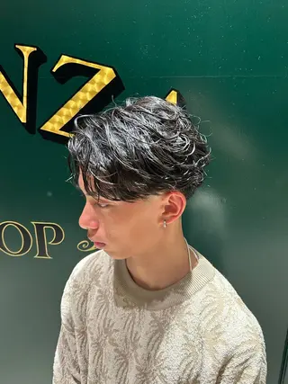 パーマ メンズ HIRO GINZA BARBER SHOP 名古屋本店【ヒロギンザ バーバーショップ】所属・ヒロ銀座牛山 友晴のヘアスタイル