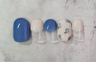 ネイル ゆら 練習生💅🏻のネイルデザイン