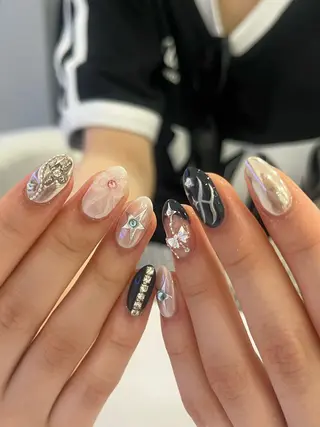 ネイル VENUSBELT Miiのネイルデザイン