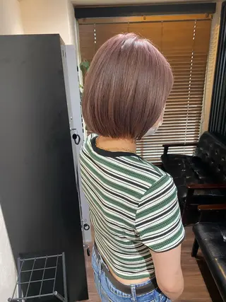 ショート カラー Rico OFFICIALのヘアスタイル