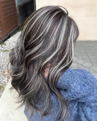 ロング SALOWIN新宿三丁目店所属・新宿/ハイライト/ 透明感カラー/りきやのヘアスタイル