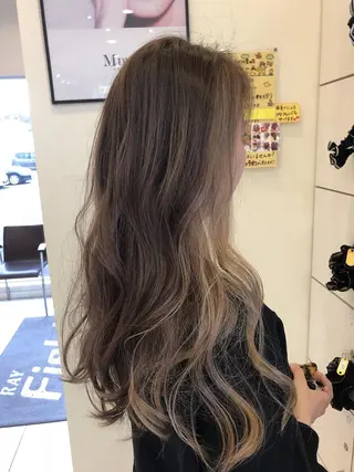 カラー SALOWIN栄 高須大貴のヘアスタイル