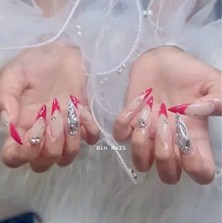 ネイル Hin Nailsのネイルデザイン