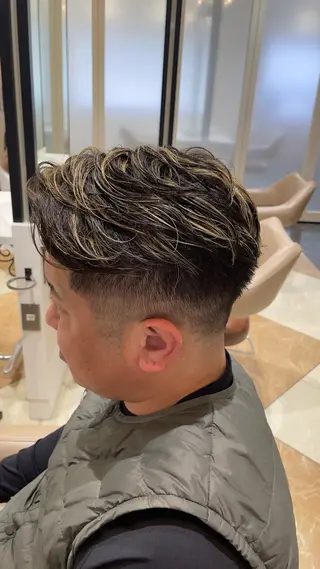 ショート カラー メンズ Yugaメンズパーマ /フェードカットのヘアスタイル