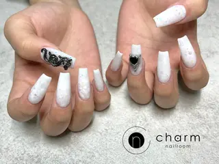 ネイル ネイルルーム チャームのネイルデザイン