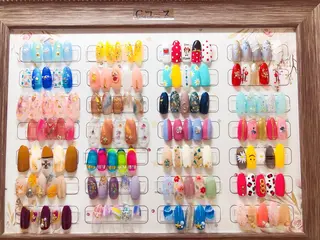 ネイル マジック ミラーのネイルデザイン