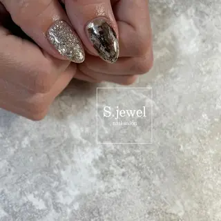 ネイル S. JEWELのネイルデザイン