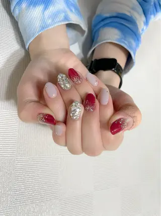 ミディアム え まのネイルデザイン