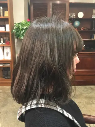 ミディアム カラー 𓍲꙳yamada haruna⋆ 𓍱のヘアスタイル