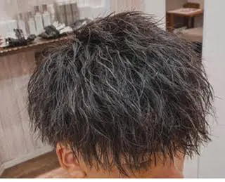 パーマ 片山 真飛留のヘアスタイル