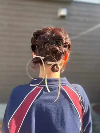ショート カラー ヘアアレンジ 🤍 minaのヘアスタイル