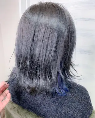ミディアム カラー BOX mico.のヘアスタイル