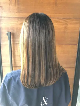セミロング カラー 村上 楓弥のヘアスタイル