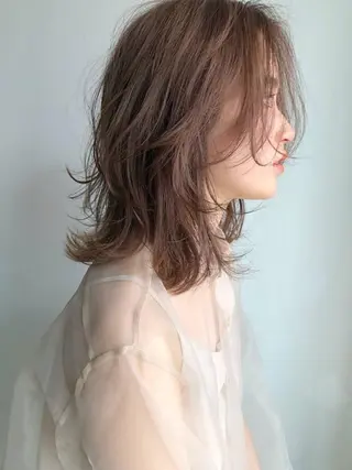 ミディアム 竹内 柚子のヘアスタイル
