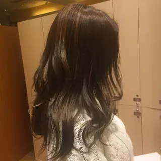 ロング 乾かすだけで艶髪酸性 ストレート髙橋悠耶のヘアスタイル