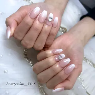 ネイル VIAS 〜EYE&NAIL〜のネイルデザイン