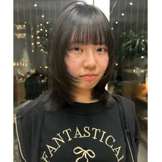 ミディアム カエデ🐬 カットカラーモデルのヘアスタイル