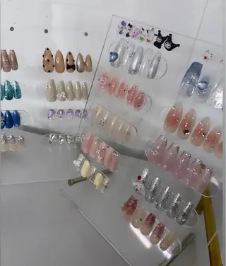 ネイル 鈴木 愛のネイルデザイン