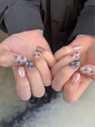 ネイル 長谷川 奈緒美のネイルデザイン