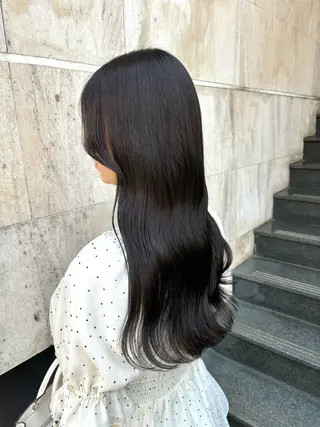 ロング カラー ブリーチなし✨艶髪 カラー𓃲YAGIのヘアスタイル