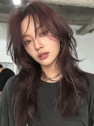 ロング レイヤー/顔周り🌈 韓国特化 ヒトミ☁️のヘアスタイル